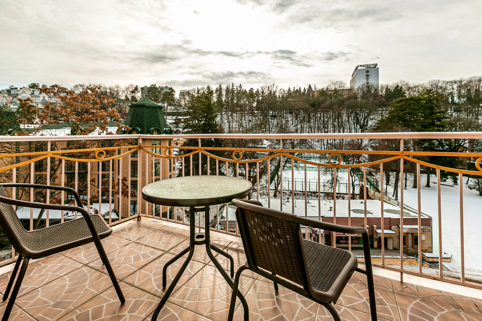 Отель Скала