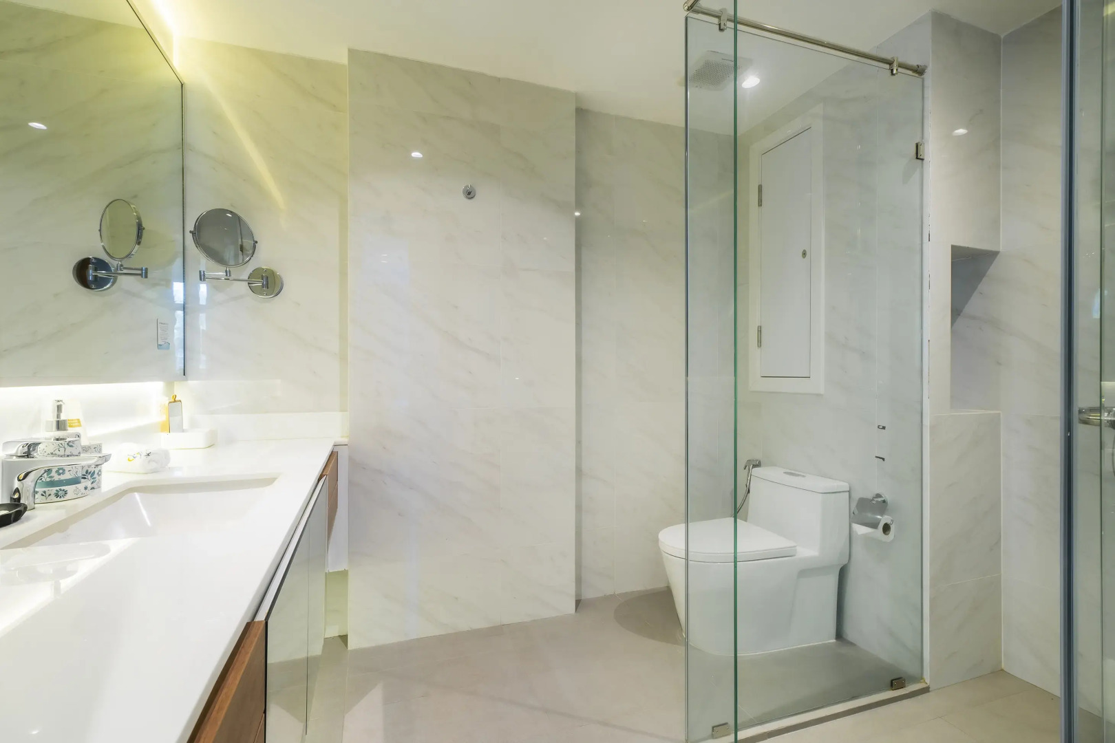 Апартаменты Beachfront 1501 br at Wyndham Naithon Phuket