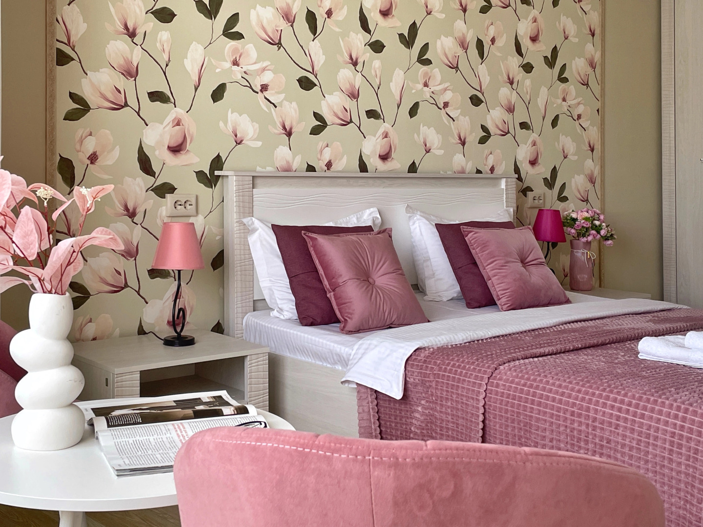 Квартира Шикарная в Центре Города с Двумя Спальнями