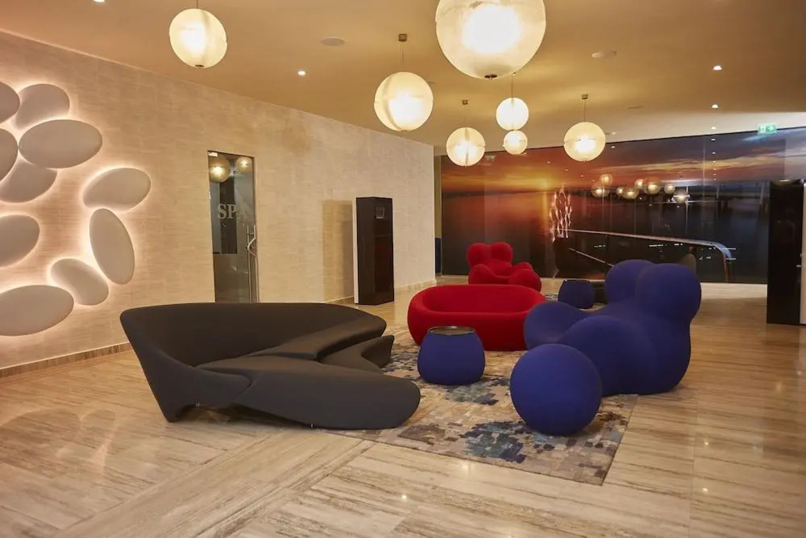 Отель Kwarleyz Residence