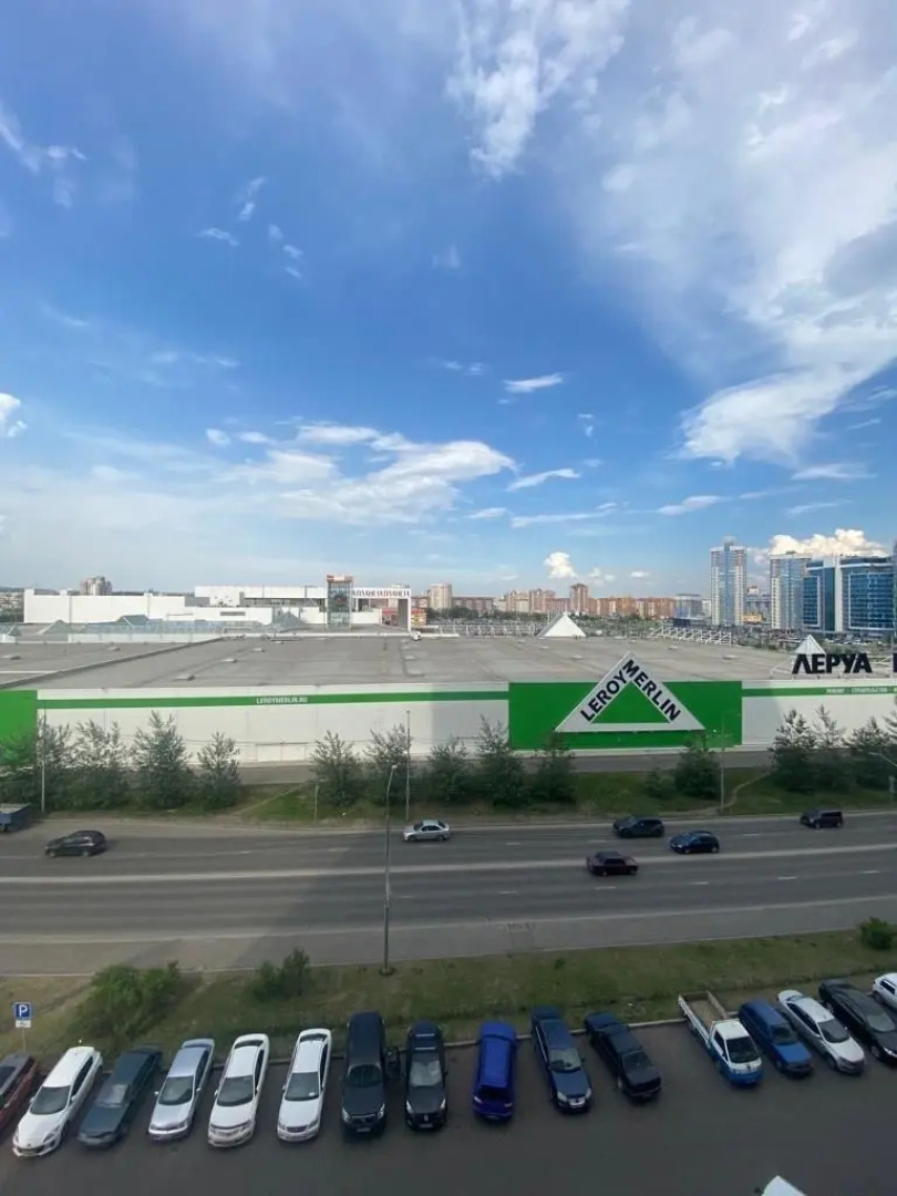 Апартаменты Студия KrasLoft в ЖК Притяжение на двоих