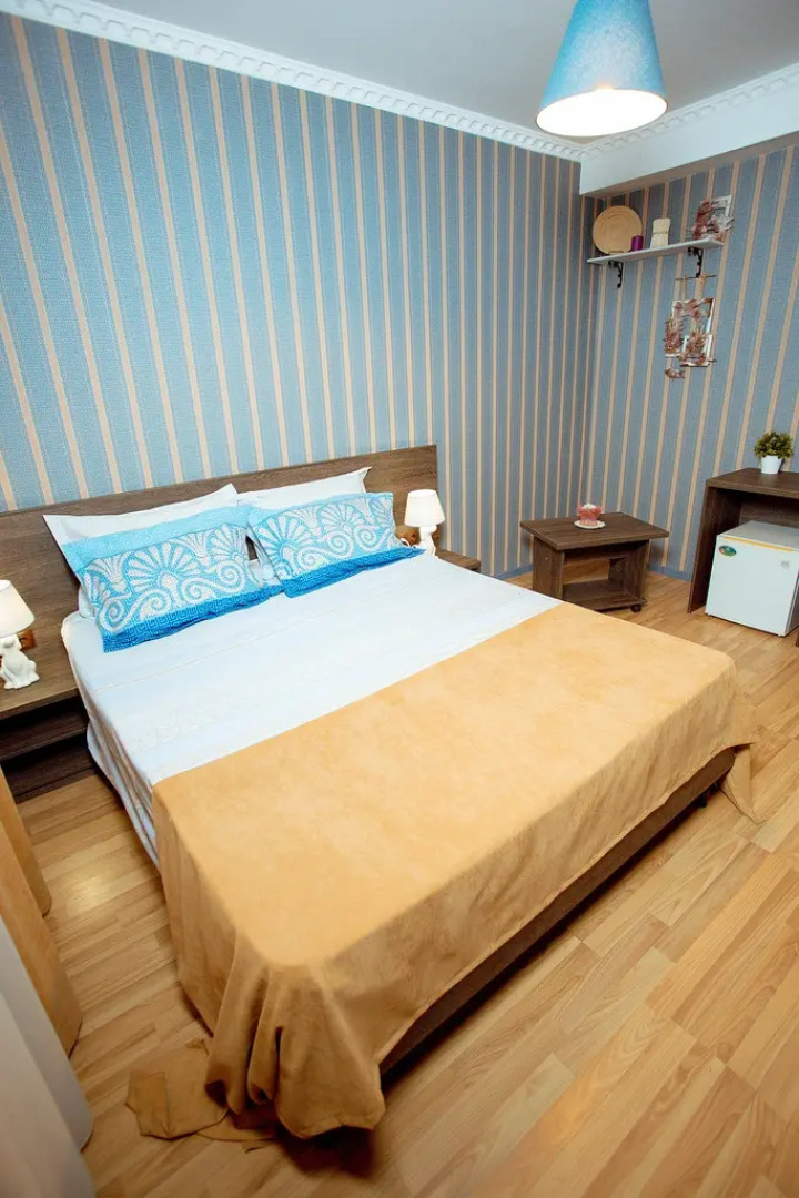 Отель София