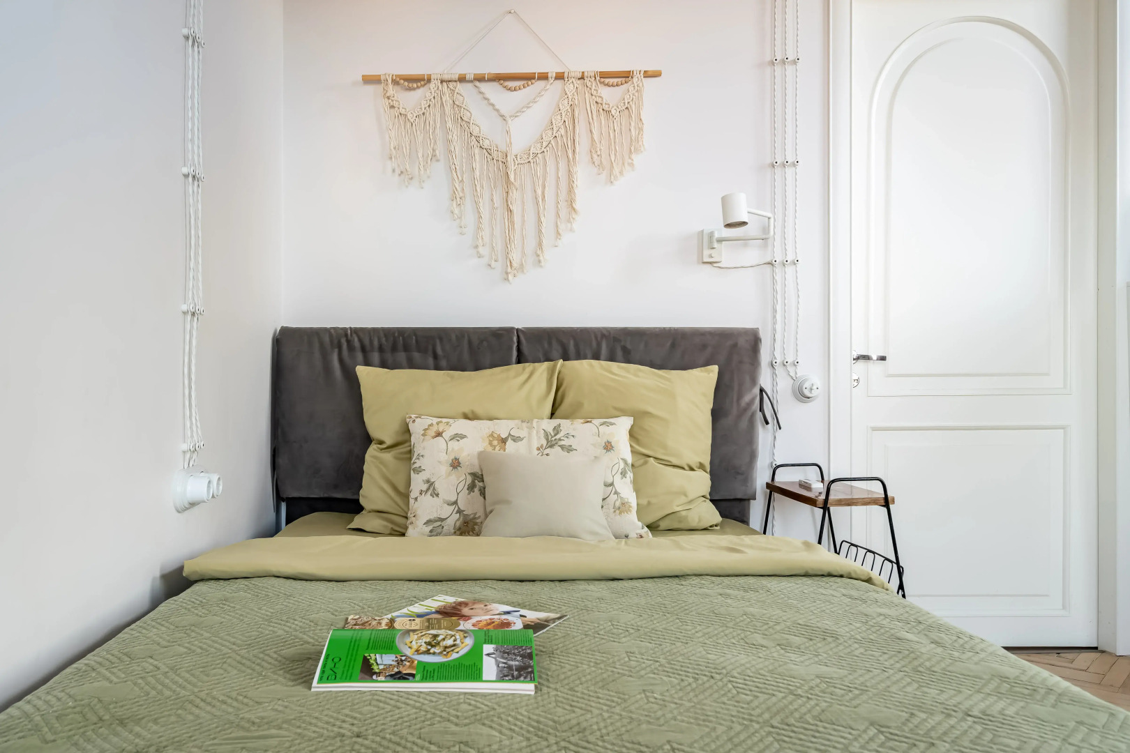 Апартаменты Your Luxury Apart на Восстания для 4 Гостей