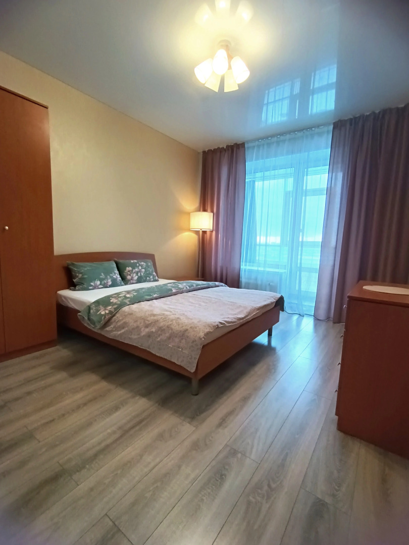 Апартаменты 100 Ночей на Комсомольском 122В