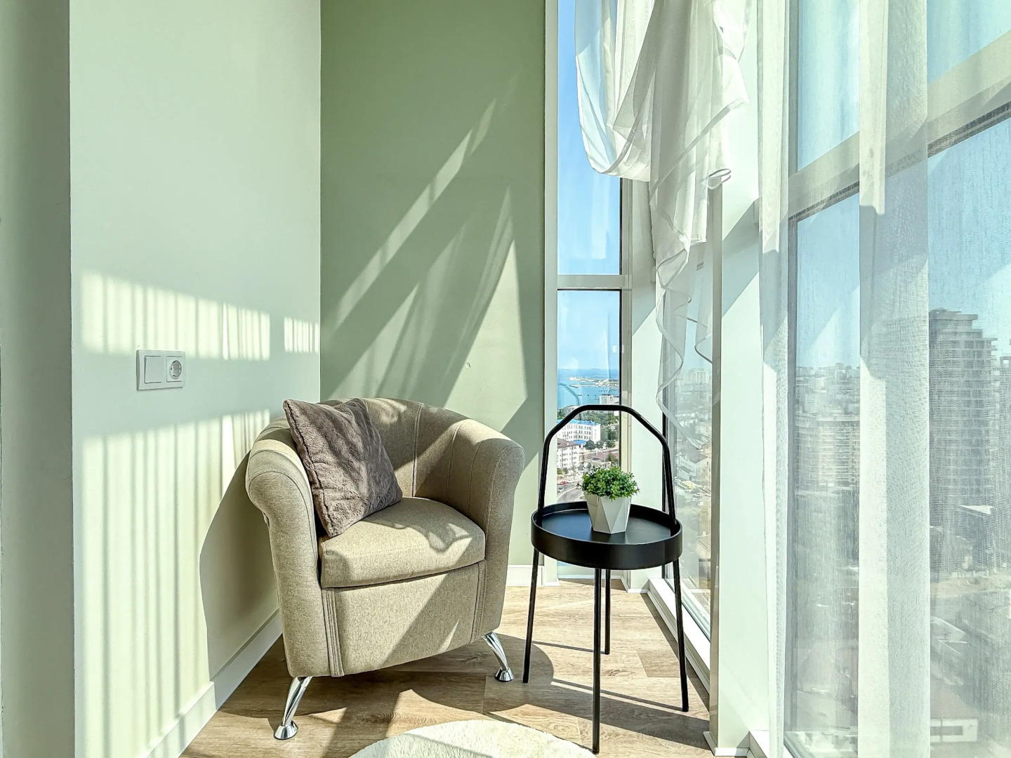 Апартаменты Энгельса 93 21 этаж вид на море