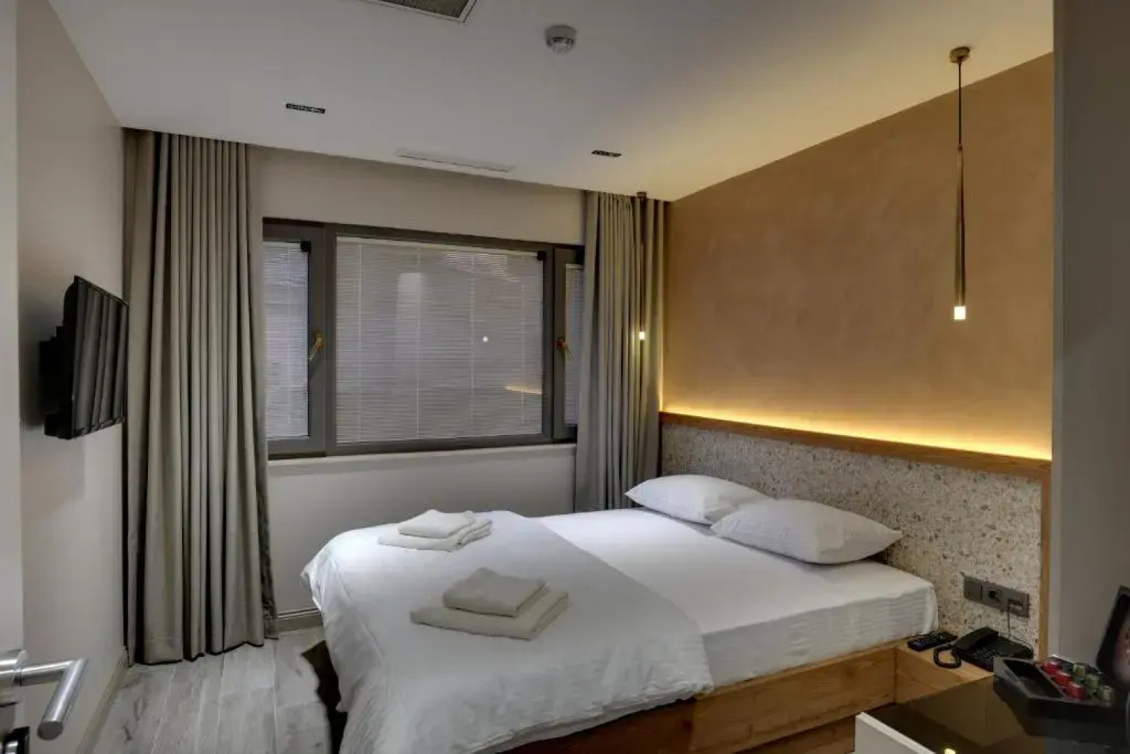 Отель 21 Rooms Hotel