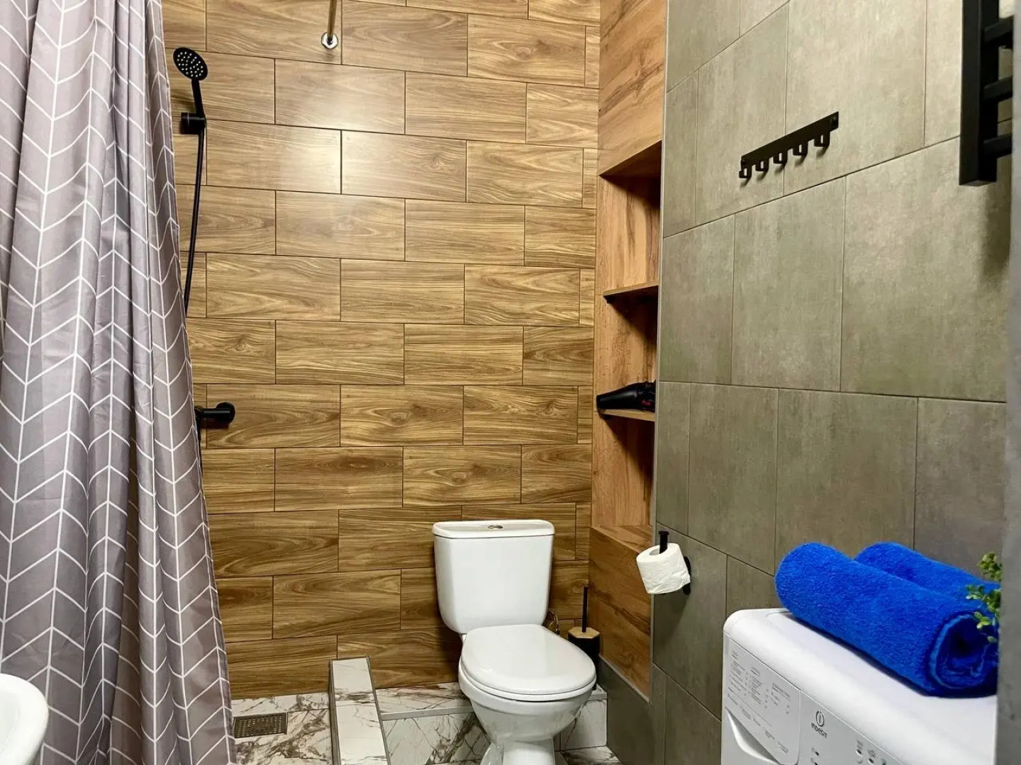 Квартира Уютная на 22 этаже с видом на горы и море,15мин до набережной пешком