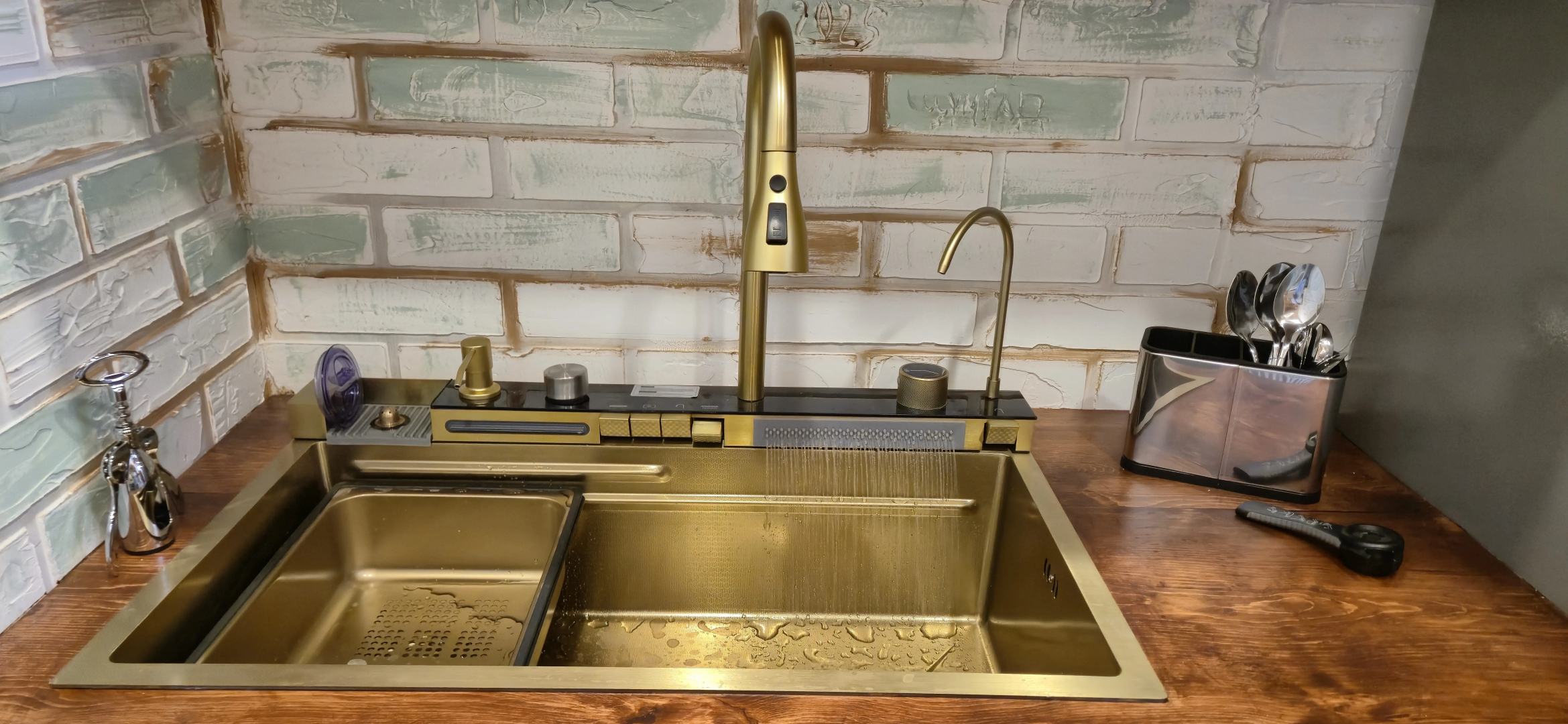 Частный дом Уютный дом со своим катком