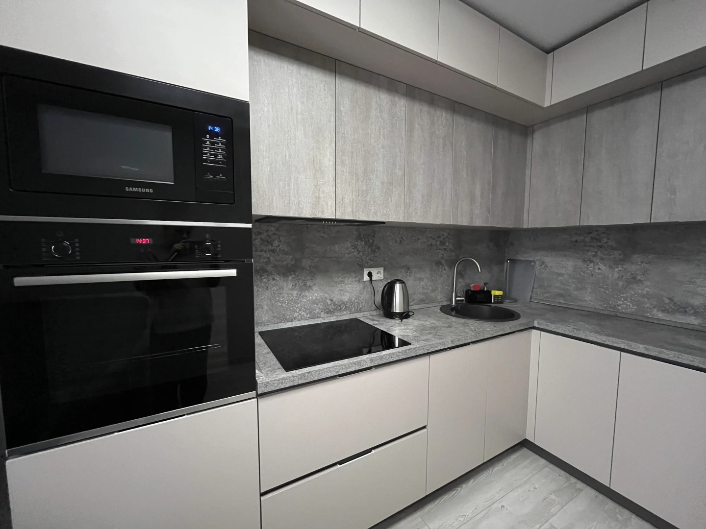 Квартира уютная двухкомнатная на Солнечном бульваре