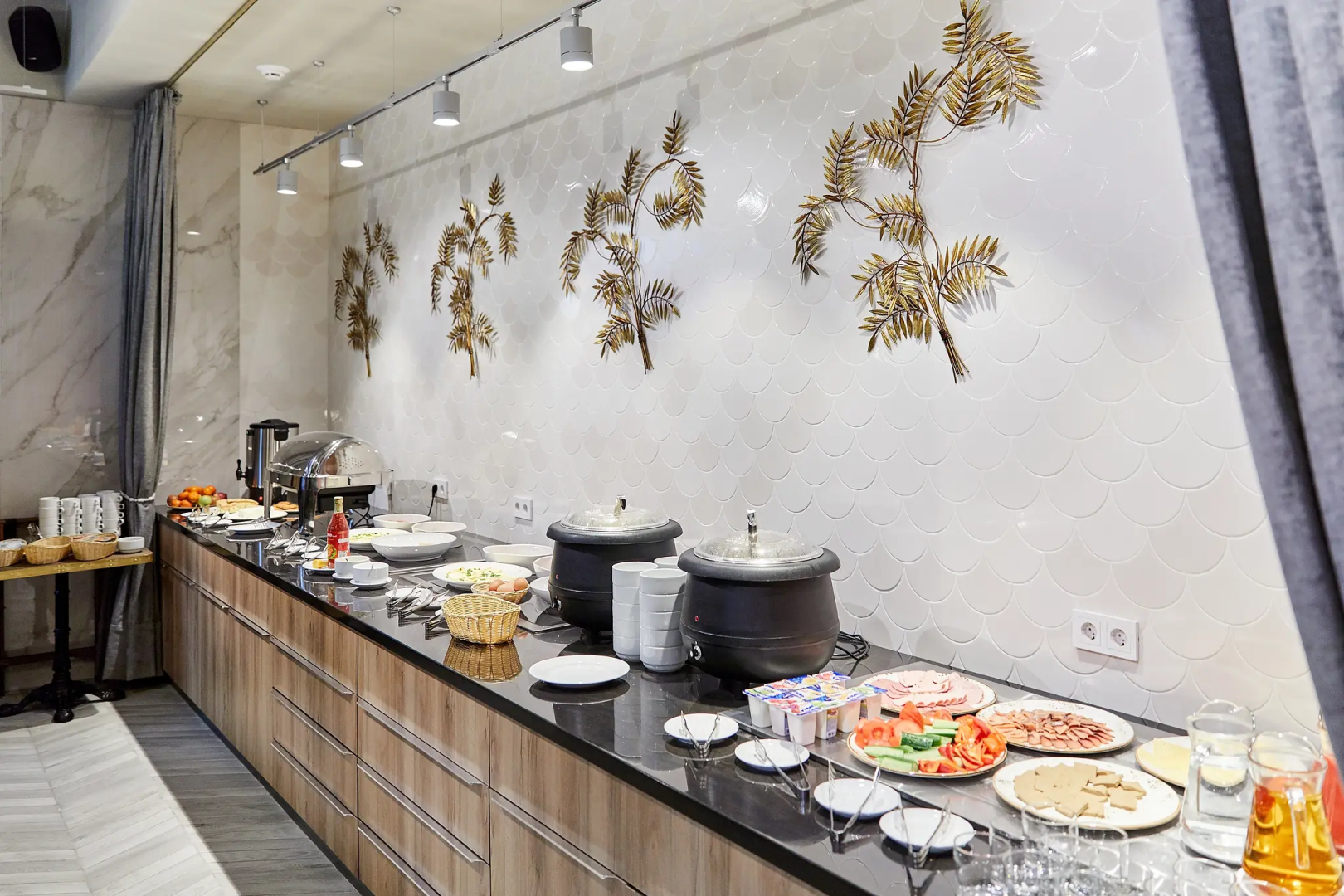 Отель Гостиница Центральная (бывшая Чернигов)