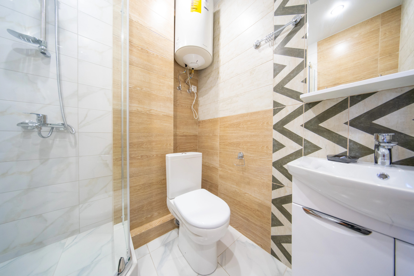 Апартаменты 2 Спальни и Маленькая Гостиная 10 минут от моря