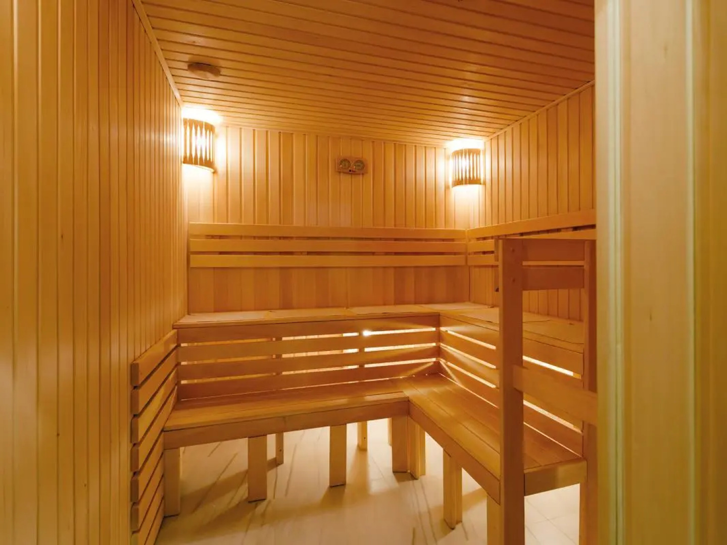 Отель Кухтерин