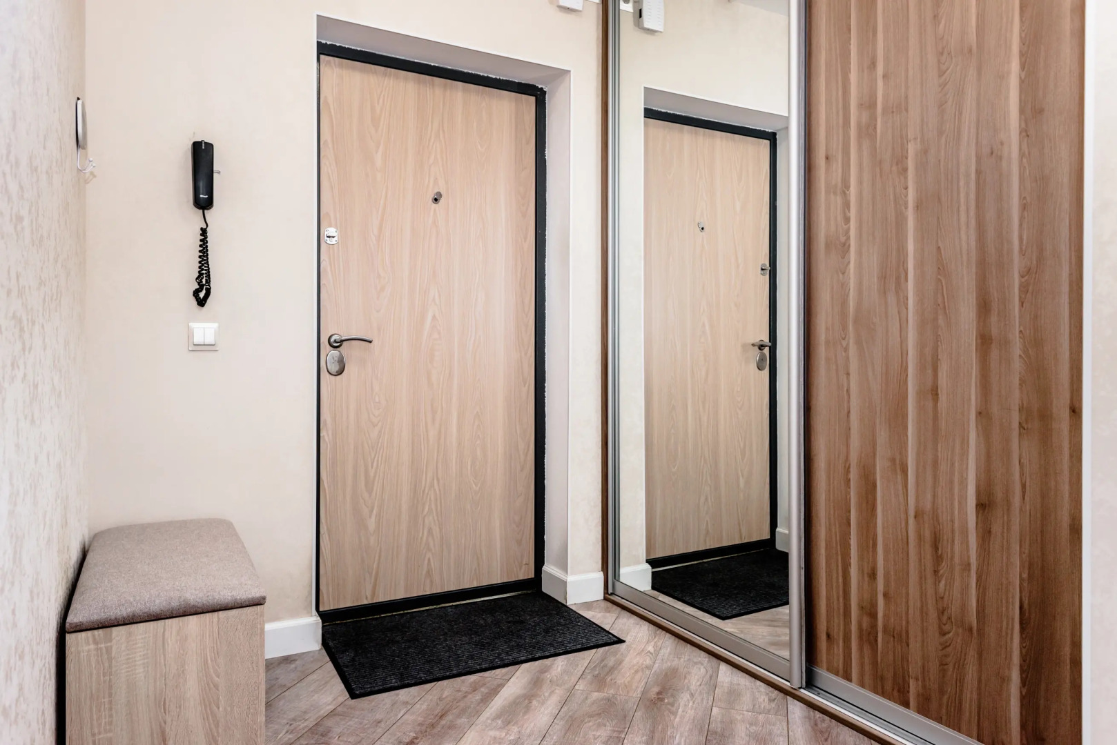 Квартира ApartHause рядом с ЖД-вокзалом и удаленным заездом