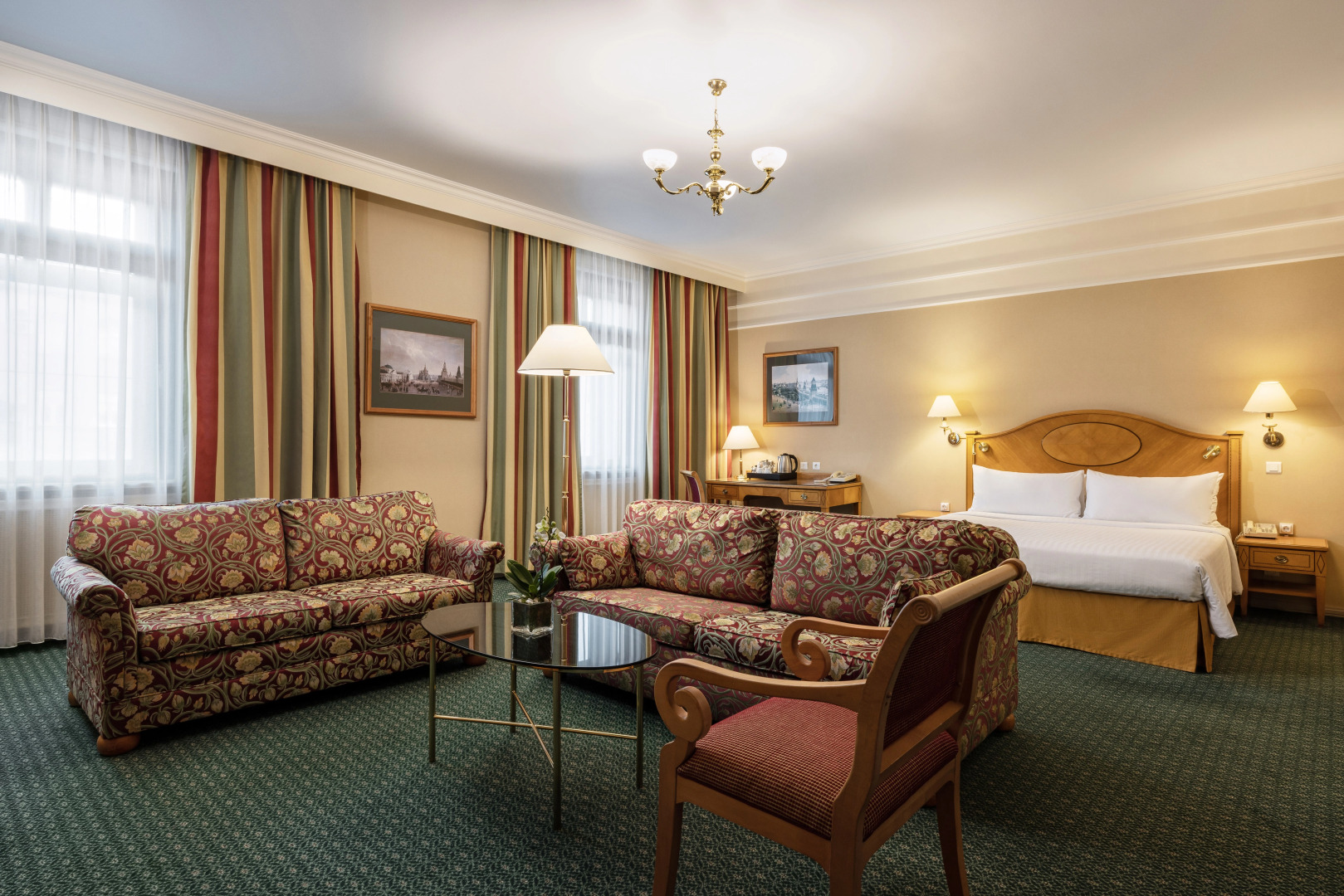 Сафмар Грандъ Москва (бывший Марриотт Гранд)