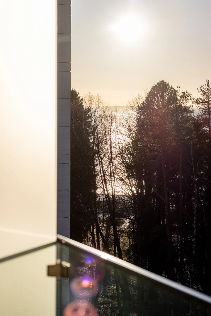 Апартаменты Уютная Студия с Видом на Бассейн и Залив 714