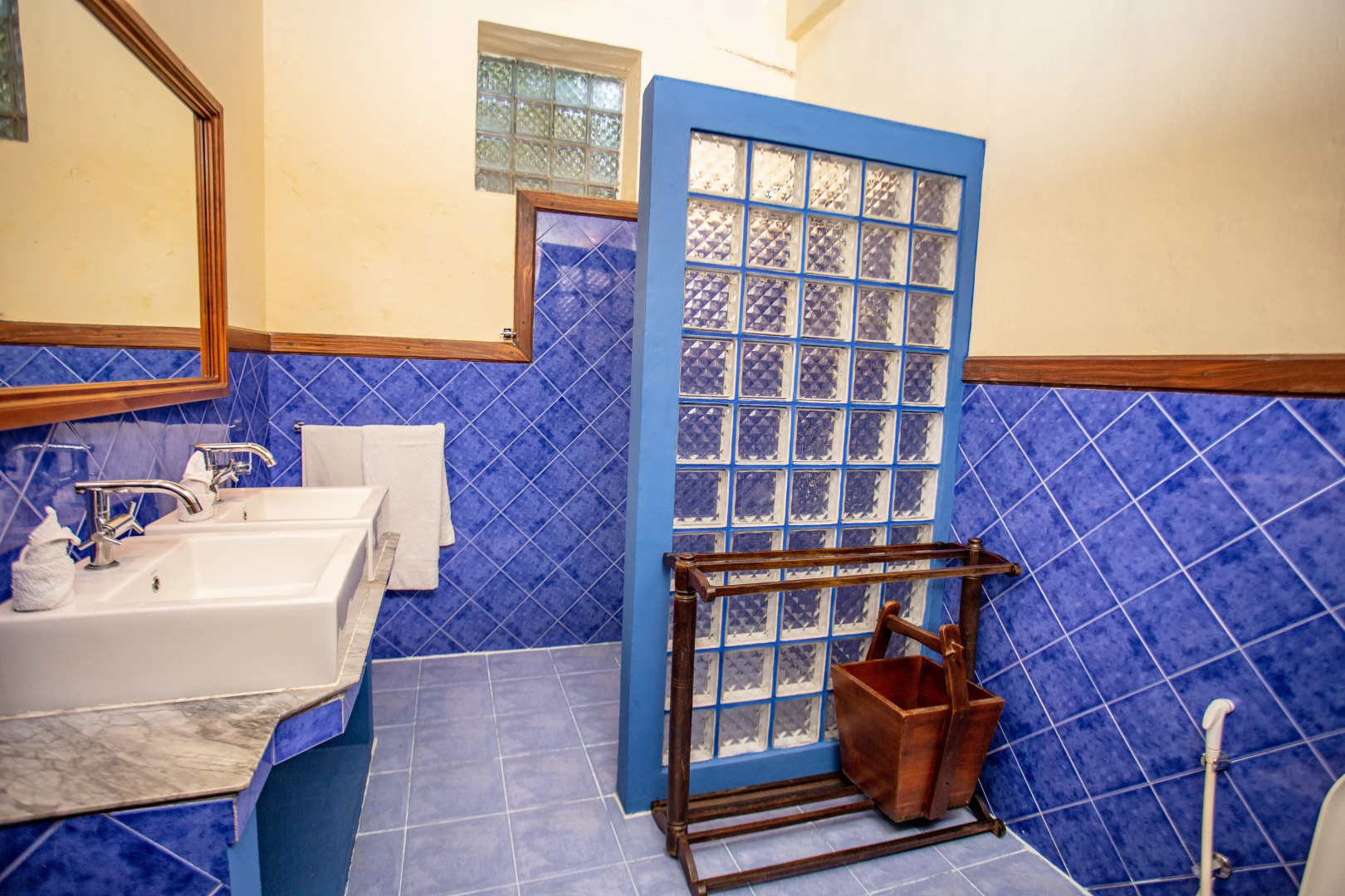 Villa South Point Abbey 4 bedroom beach front