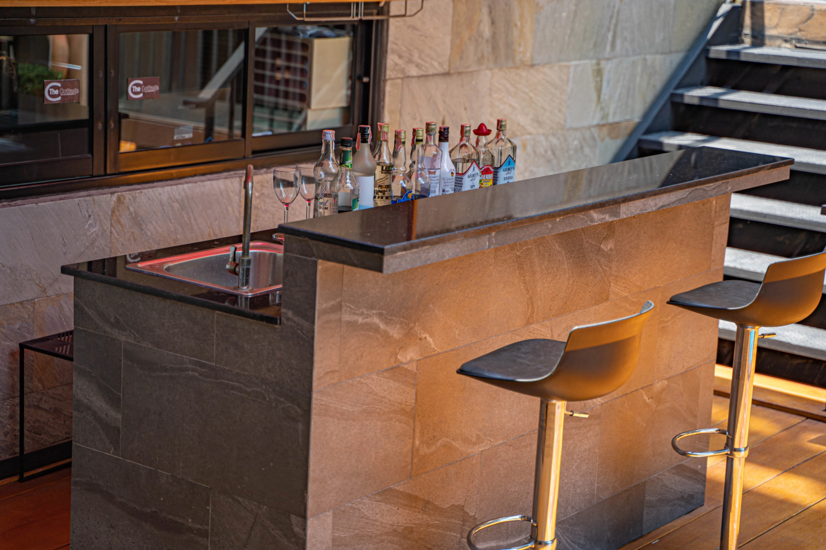 Отель The Cottage Suvarnabhumi