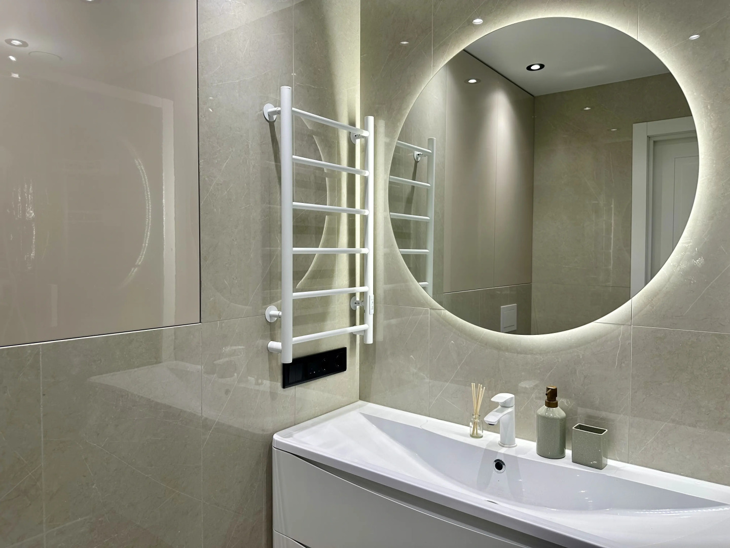 Квартира Happy Mercury просторная студия рядом с метро недалеко от центра