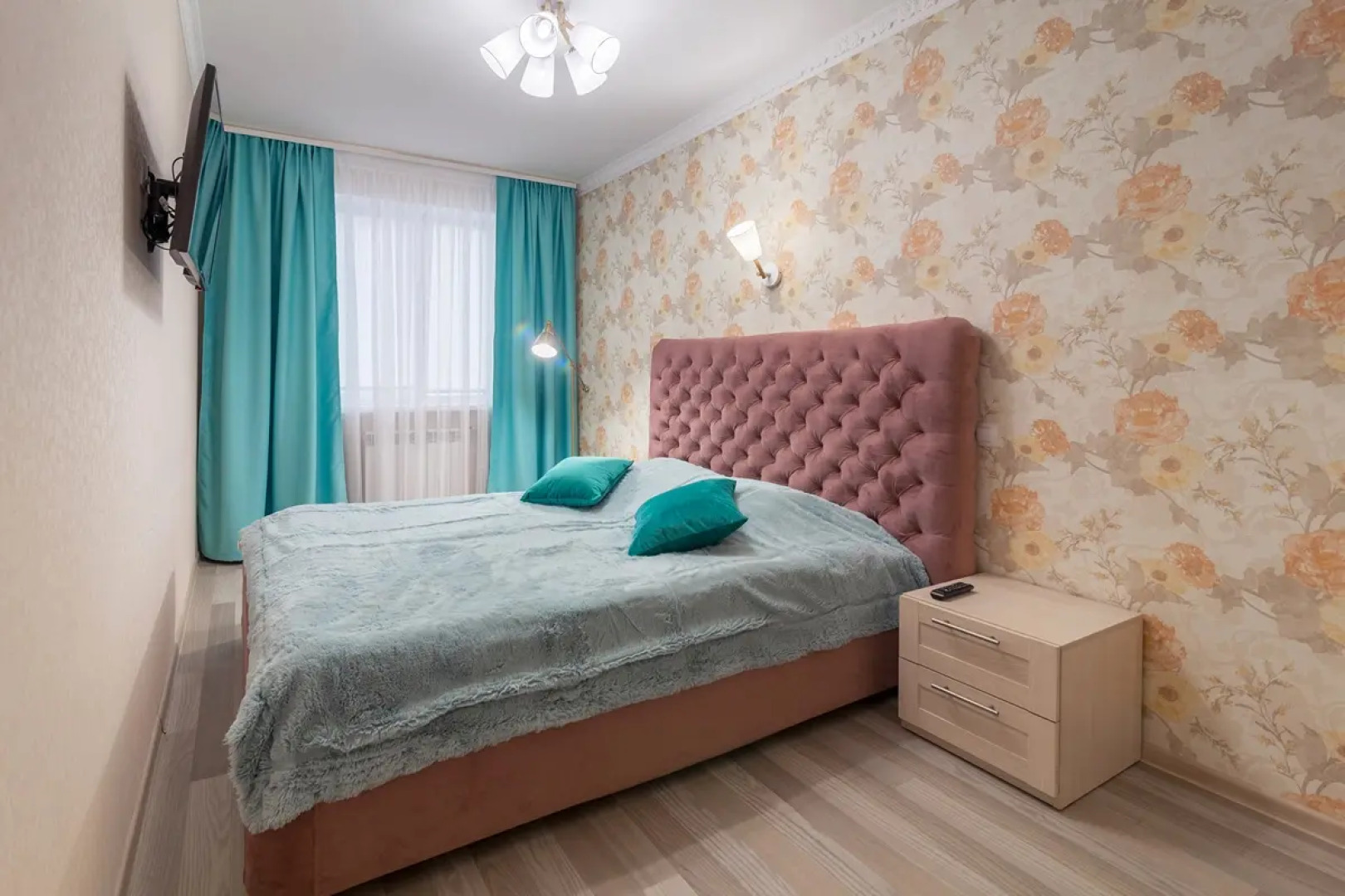 Апартаменты На-Сутки на пр-те Циолковсково 53