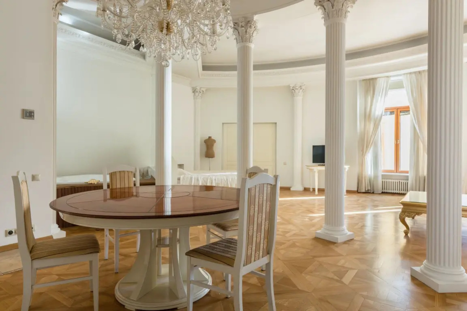 Апартаменты a.m. Rooms Neva Jacuzzi (Angliyskaya Naberezhnaya)