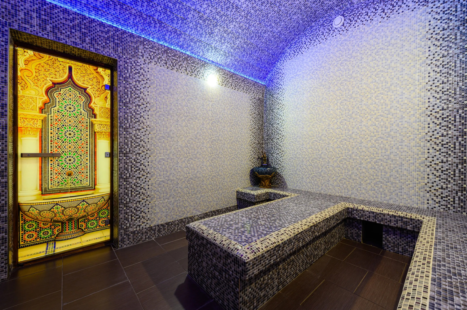 Отель Амфора