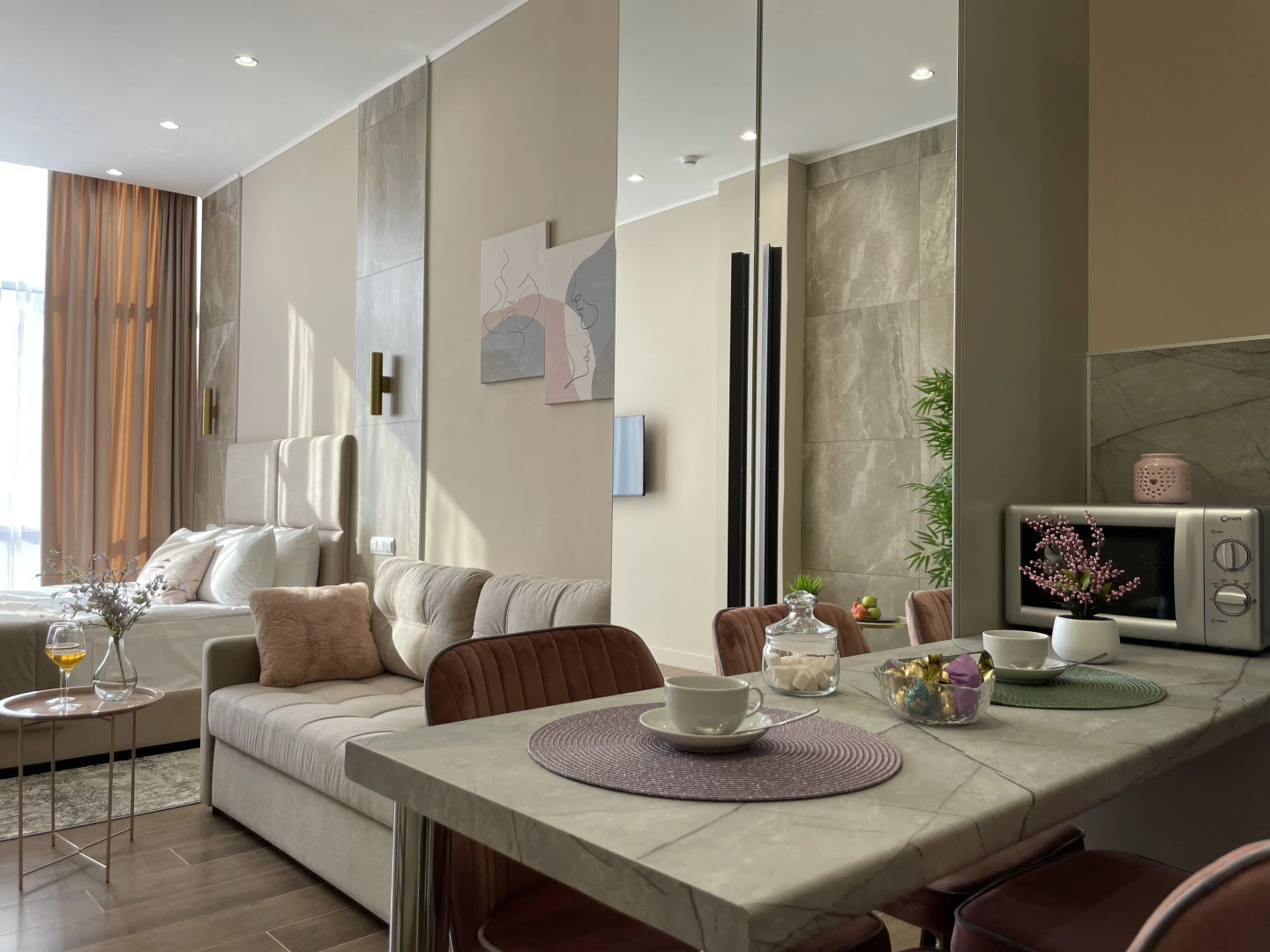 Апартаменты на Навагинской 1