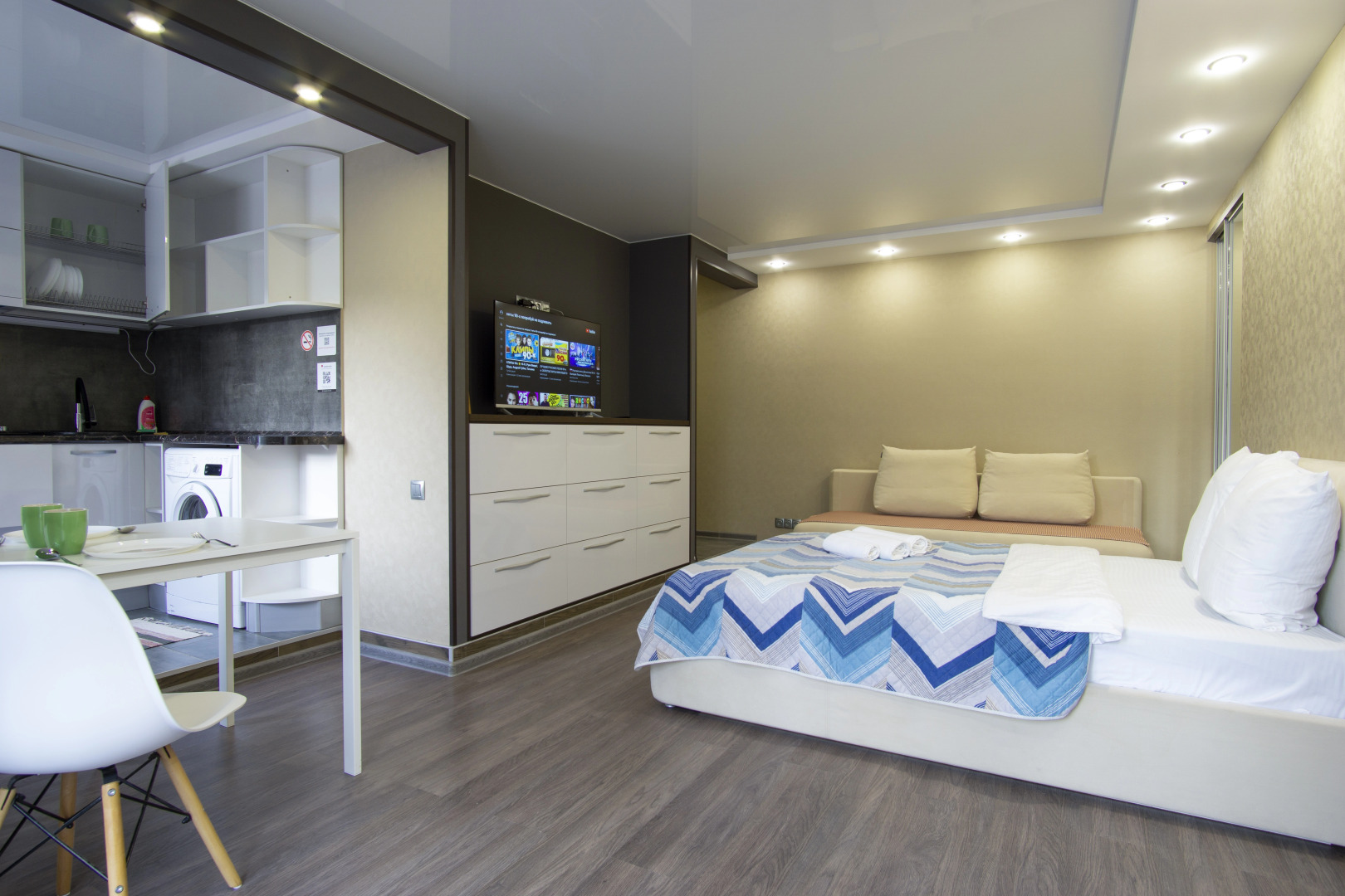 Апартаменты Студия у площади труда