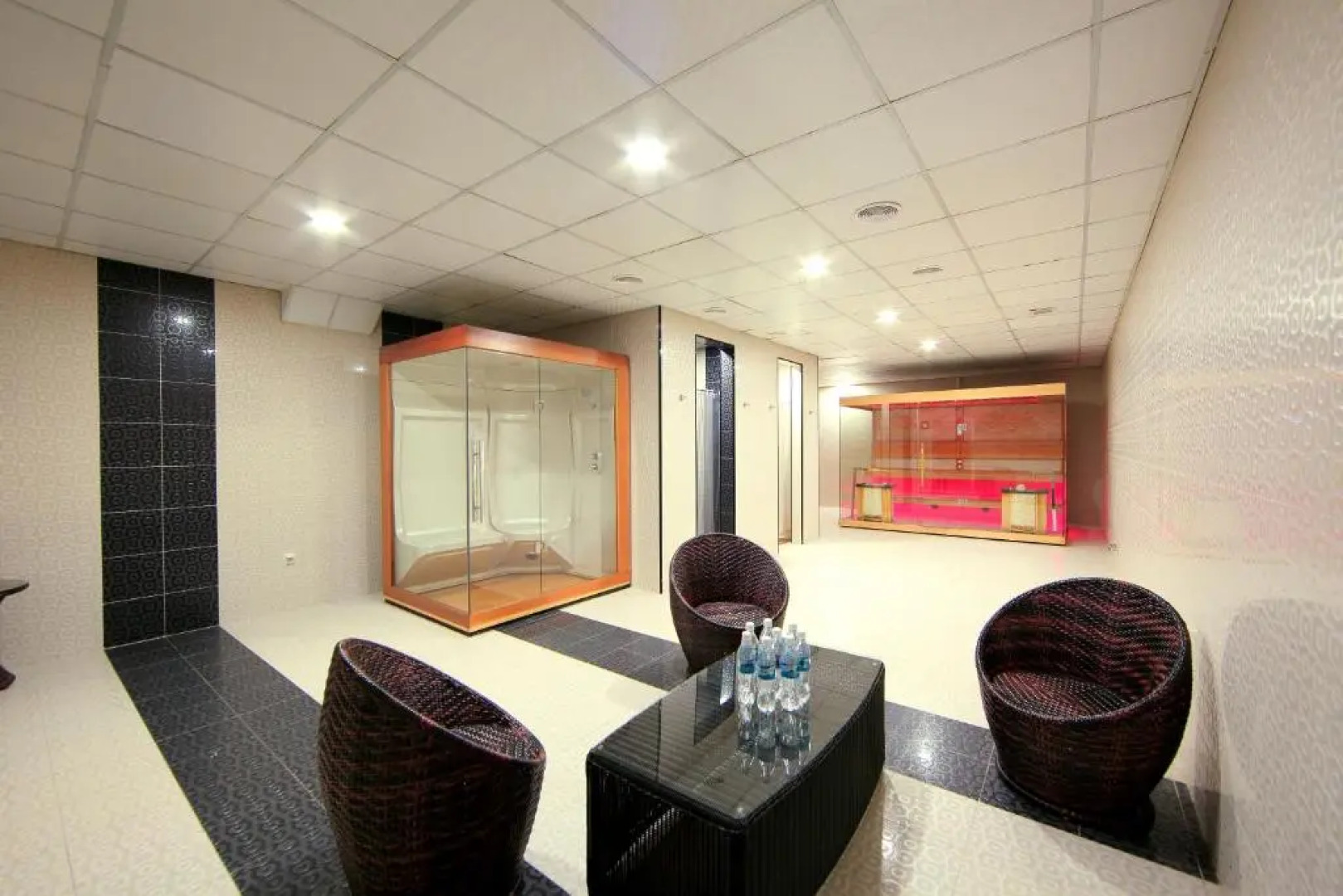 Damas International Hotel (by Travel Agency)