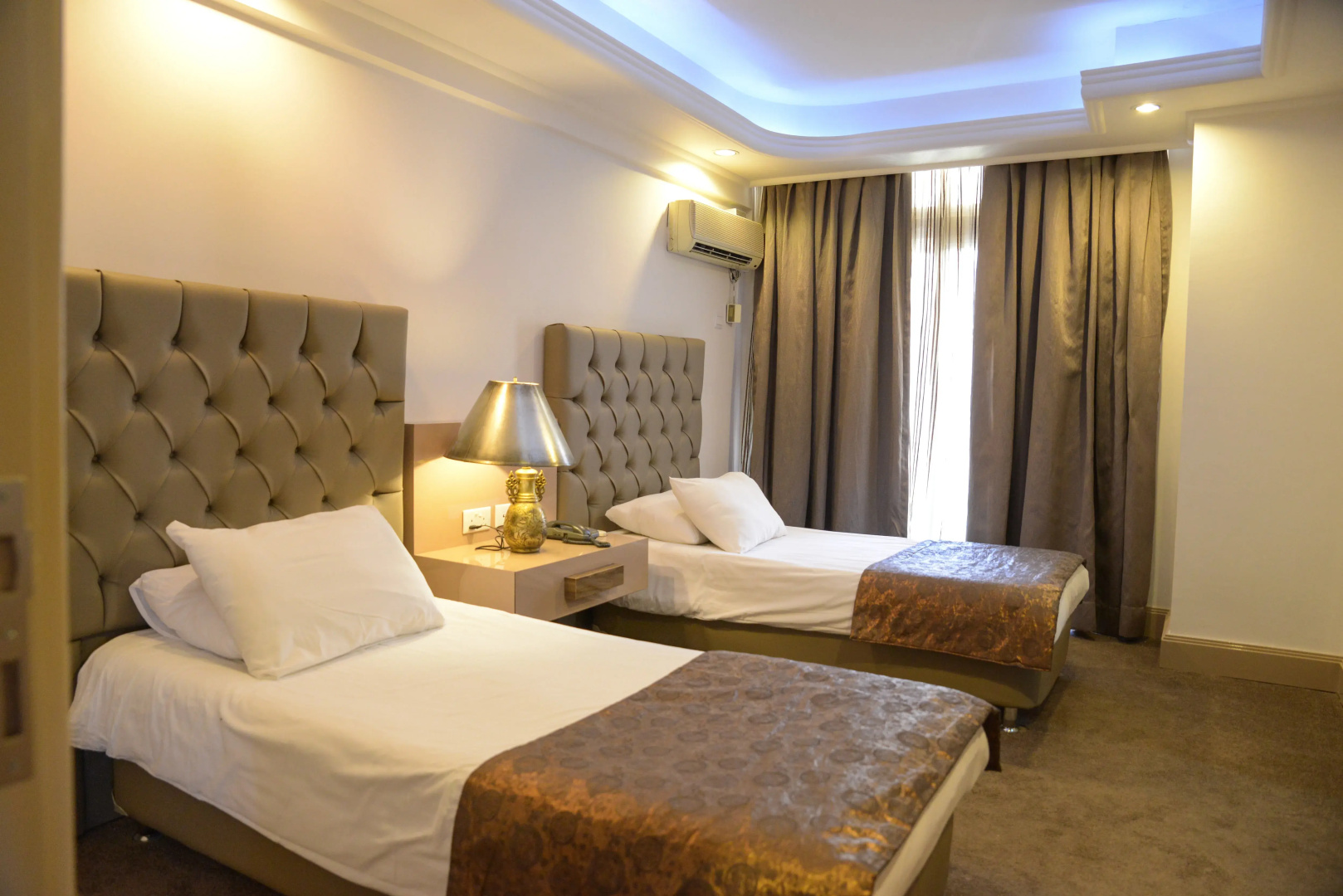 Отель Oscar Resort