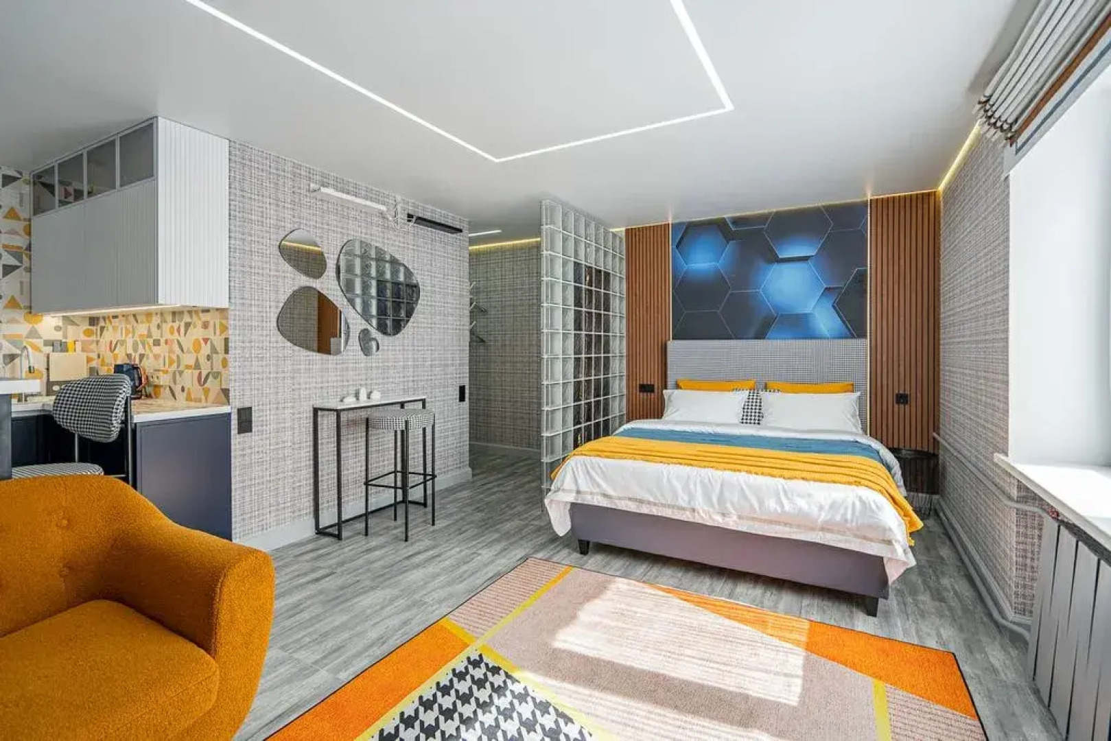 Квартира Чудесная студия рядом с Комаровским рынком