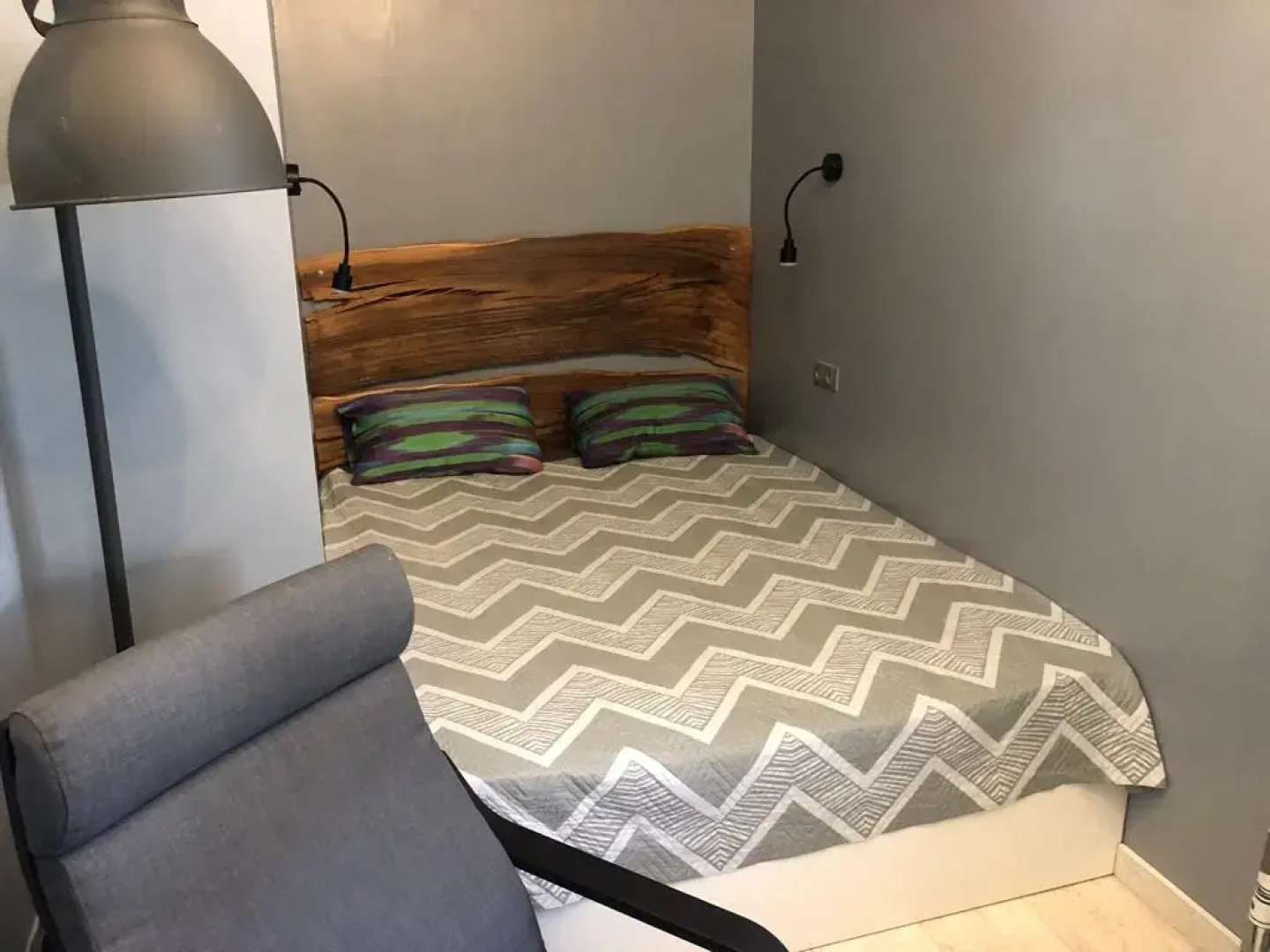 Dvushka Na Gaydara Furnished Rooms