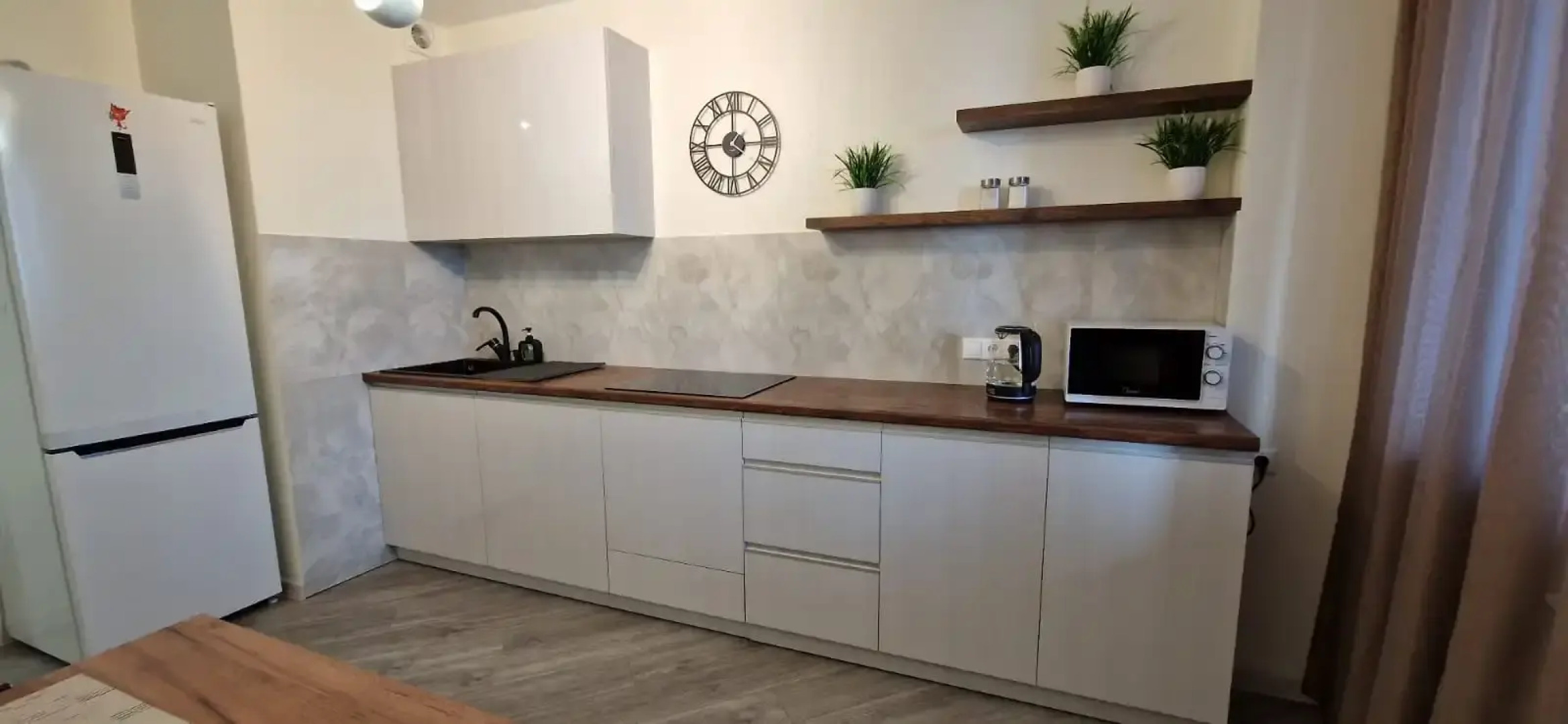 Апартаменты ЖК Альбатрос 12/16 на Поддубного 1