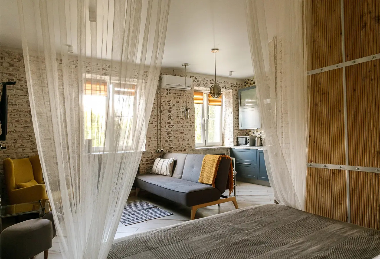 Апартаменты INCHU у БЦ Атмосфера с бесконтактным заселением