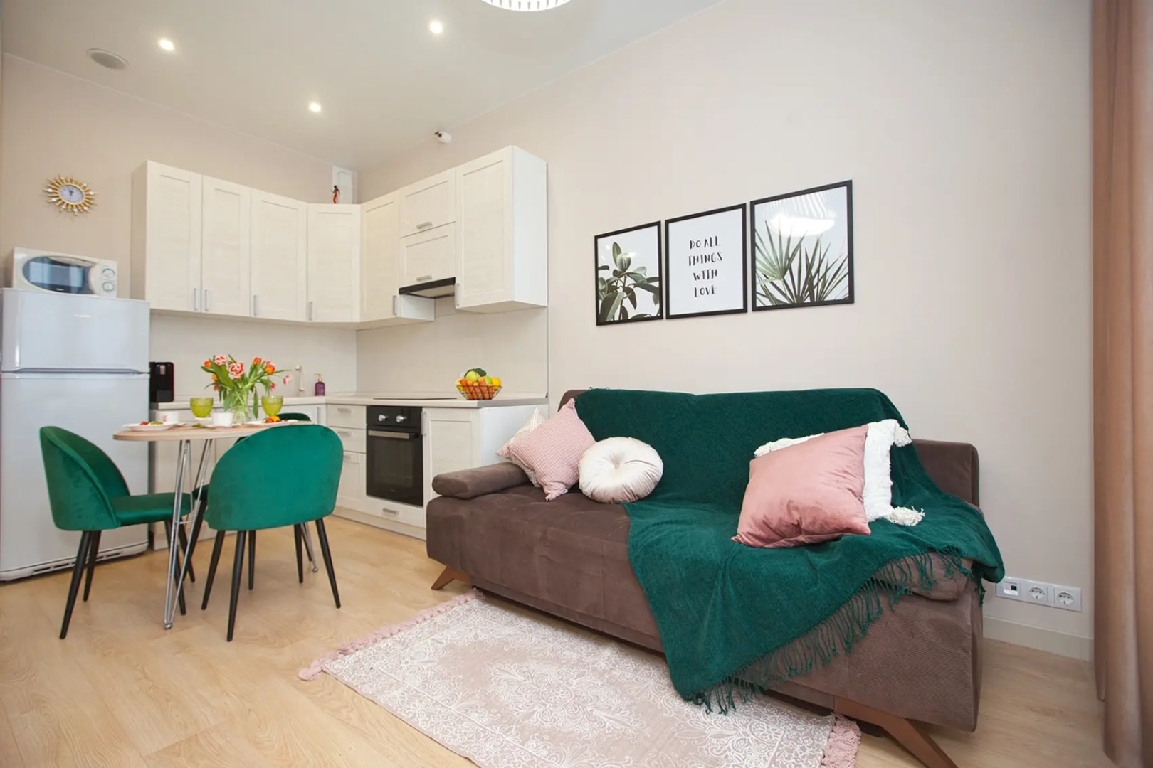 Апаратаменты около НЦ Кулакова