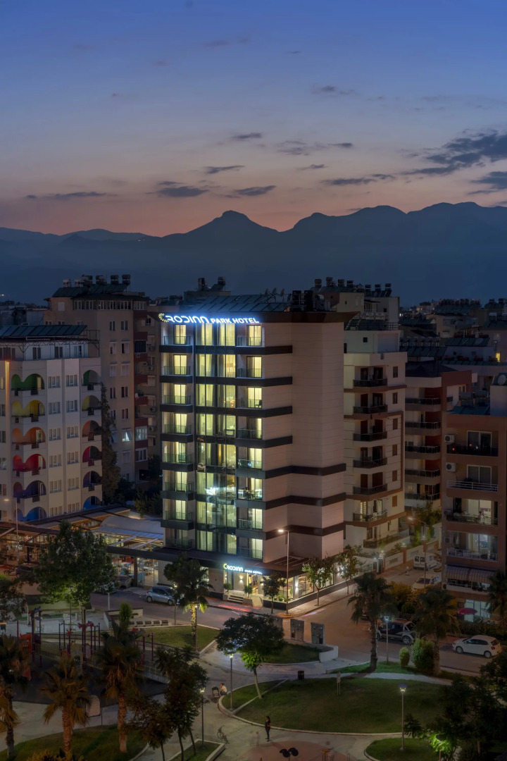 Отель Rodinn Park