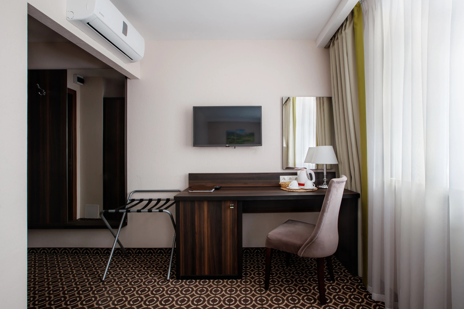 Гостиница Урал