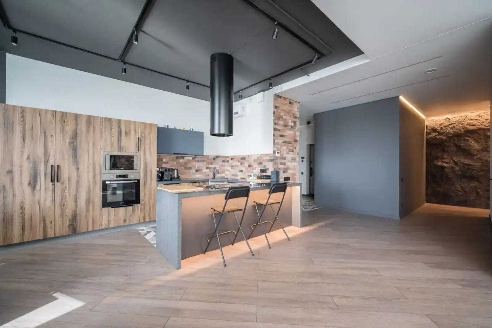 Апартаменты 179 м в Стиле Loft в Центре Казани