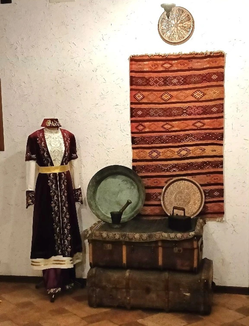 Отель Джеваль