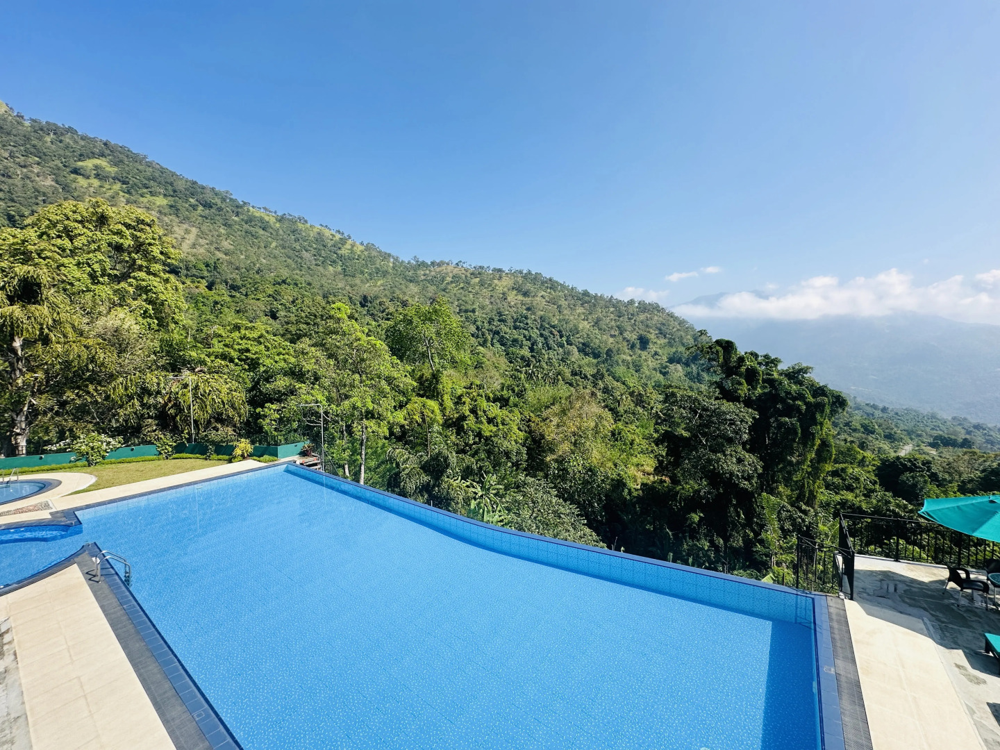 Отель Moi Ella by Dbi