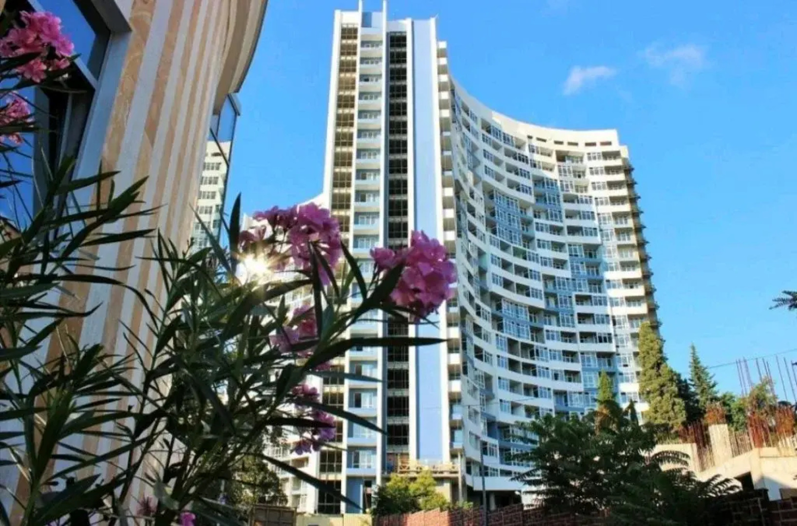 Апартаменты в центре Сочи на 21 этаже