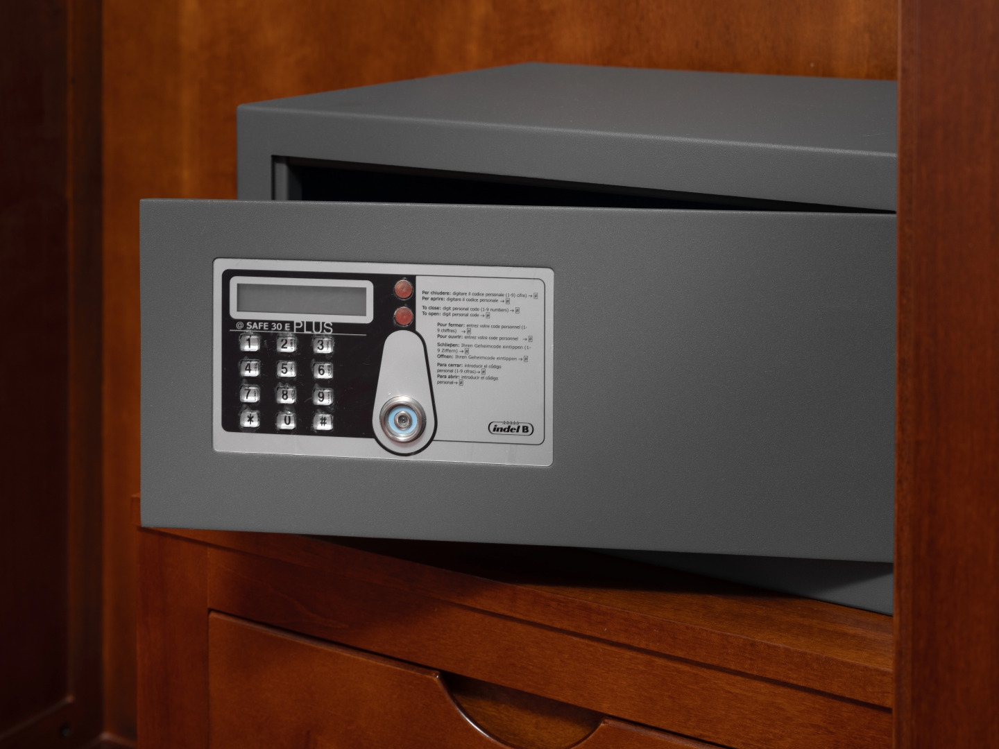 Отель Лекко