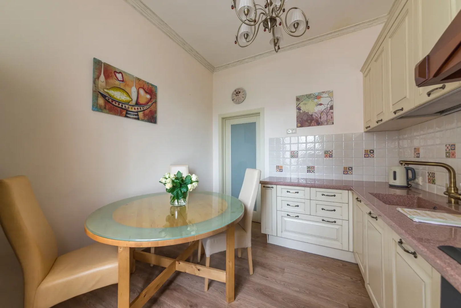 Апартаменты 4-комнатные HomeApart пр-т Независимости, 23