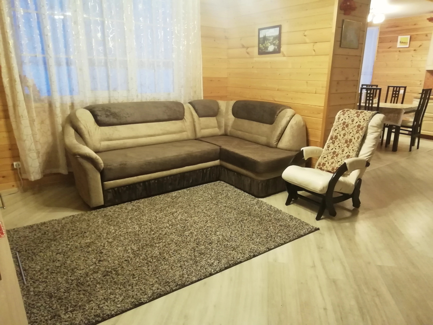 Shale V Kazhma Guest house