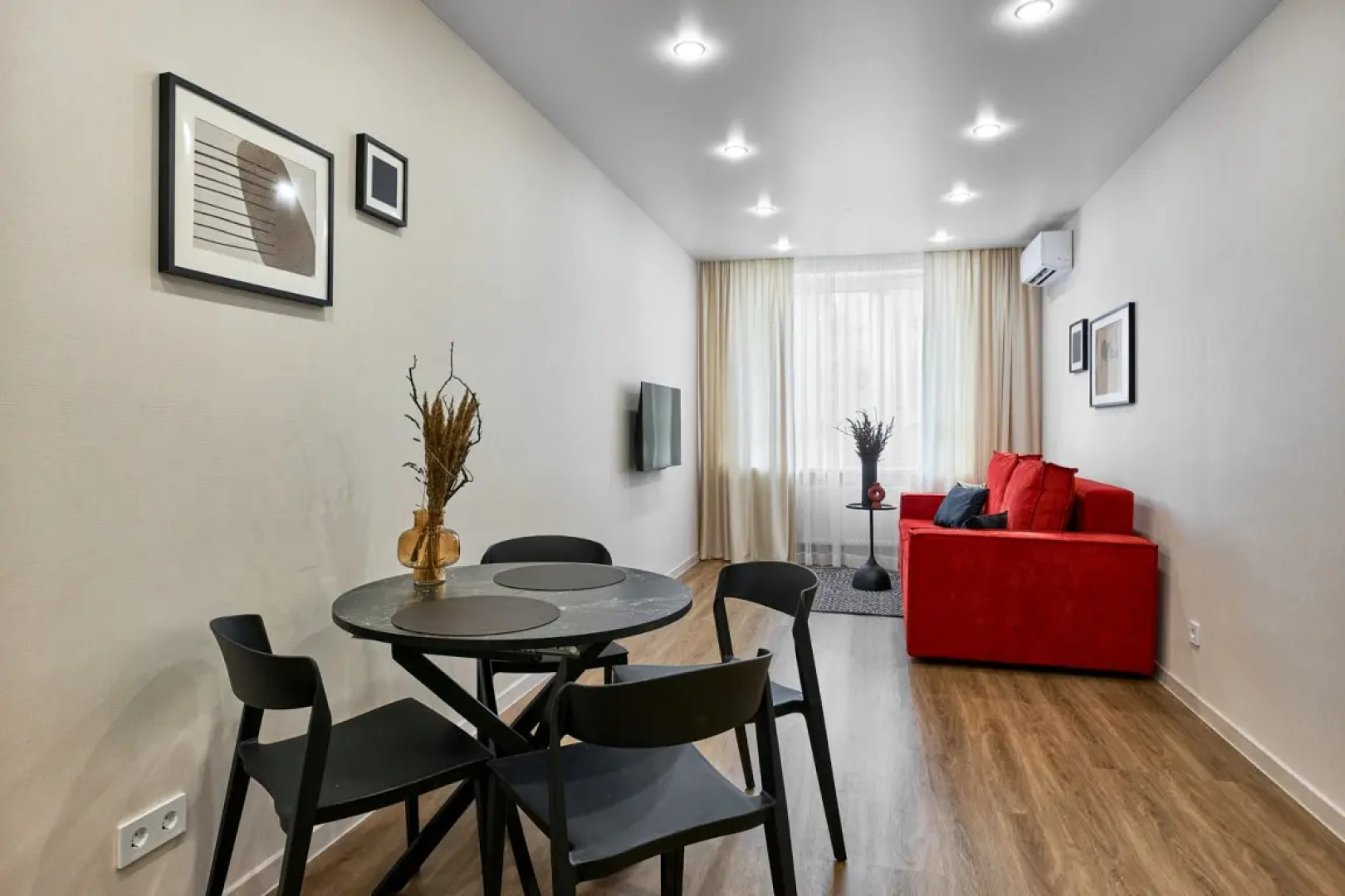 Квартира на Республики 204 к4 3