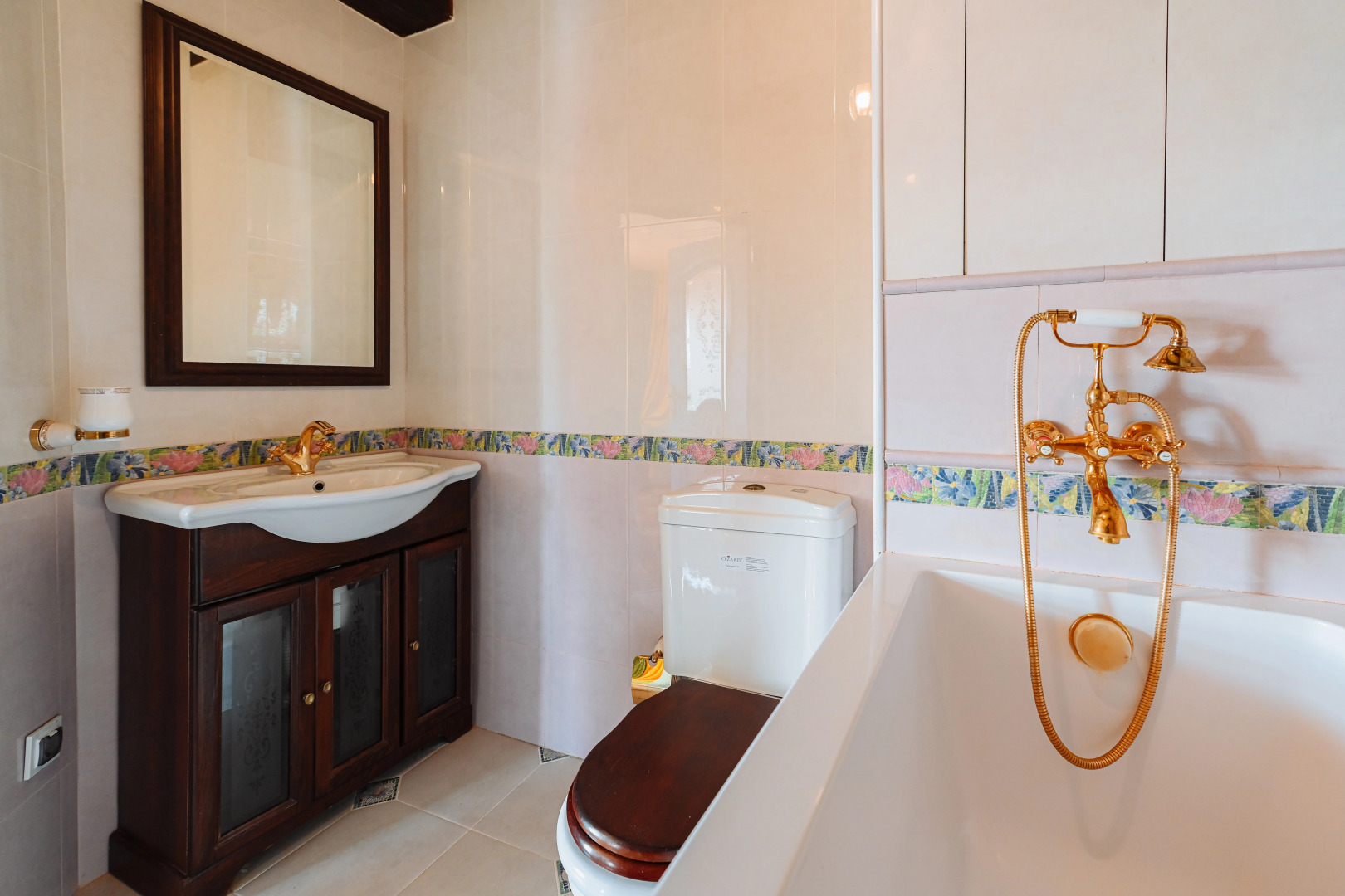 Гостевой Дом Замок в Лесу Пушкинские Горы