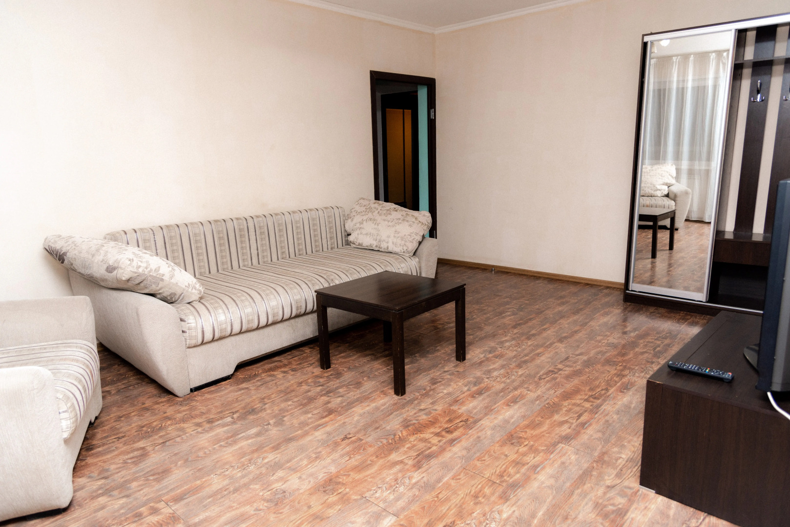 Апартаменты Трехкомнатная Квартира