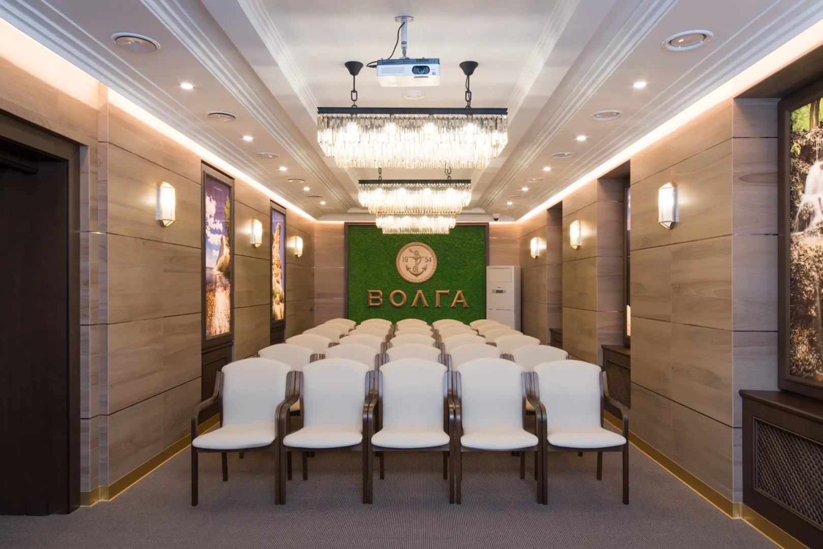 Отель Волга