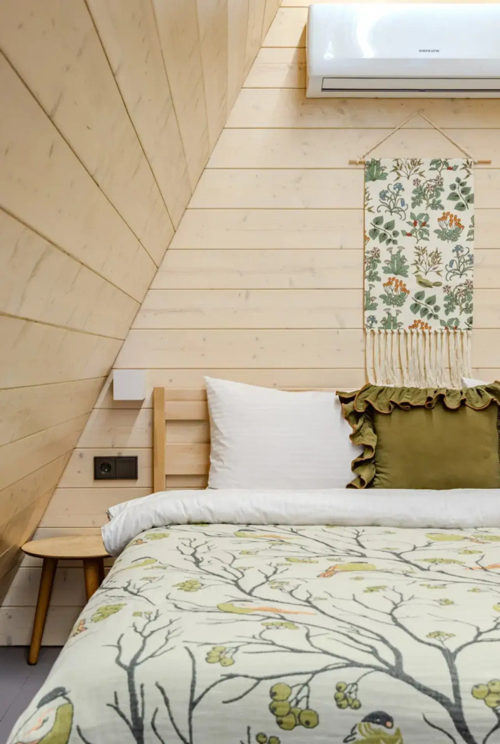 Частный дом Увеличенный А-фрейм Сад с баней и чаном