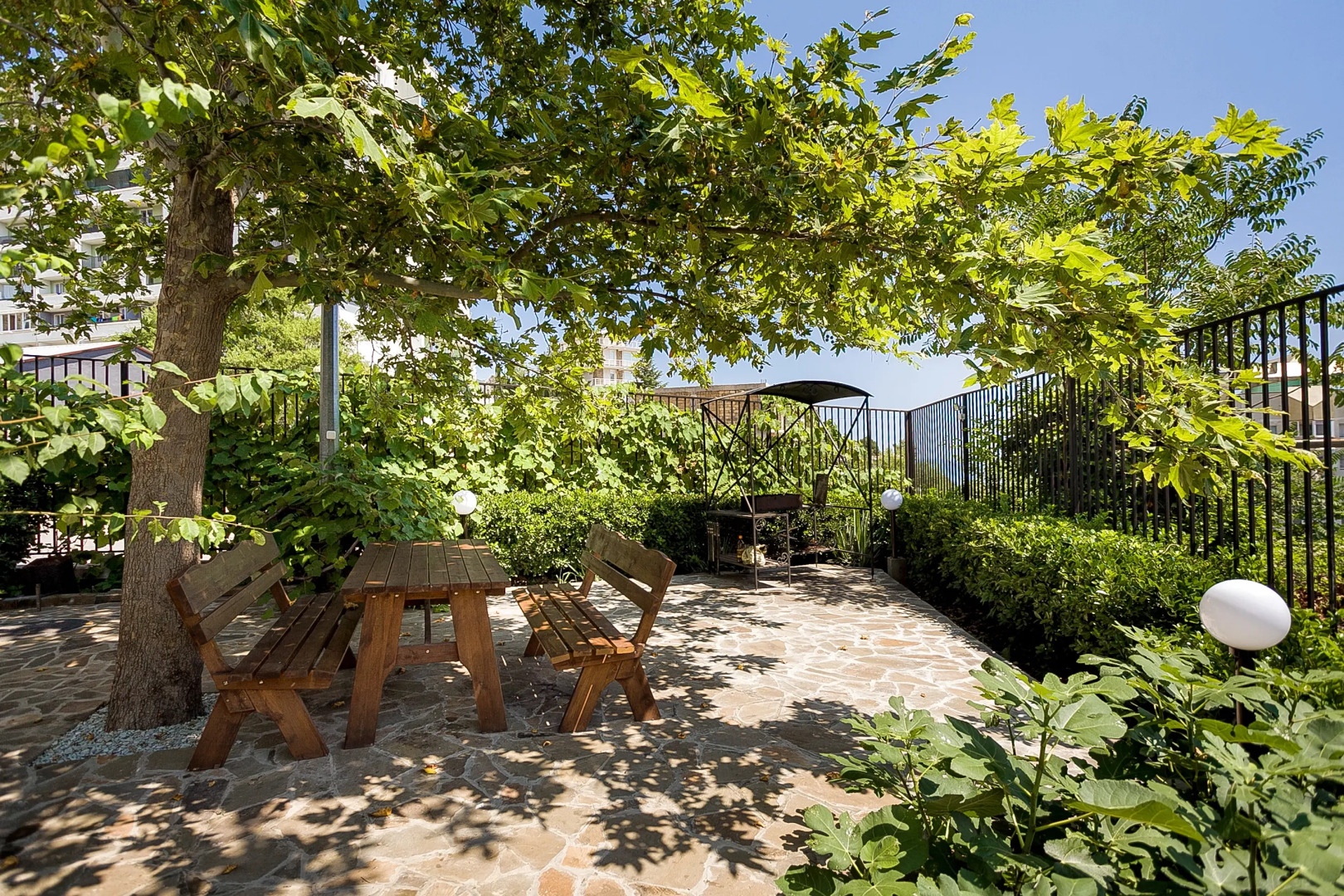 Гостевой Дом Белый Дом в Гурзуфе на Строителей