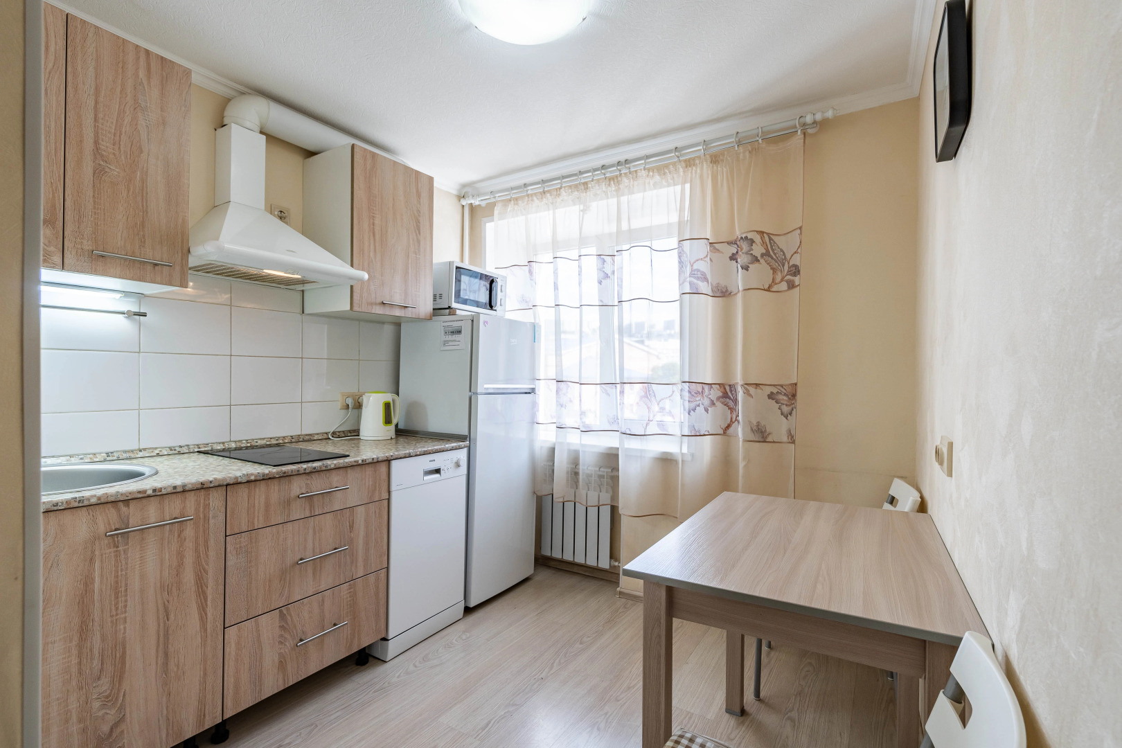 Апартаменты Комфорт центр на Коминтерна 22